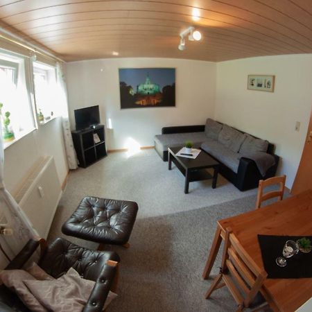 Ruhige Und Gemuetliche Ferienwohnung In Calden Eksteriør bilde